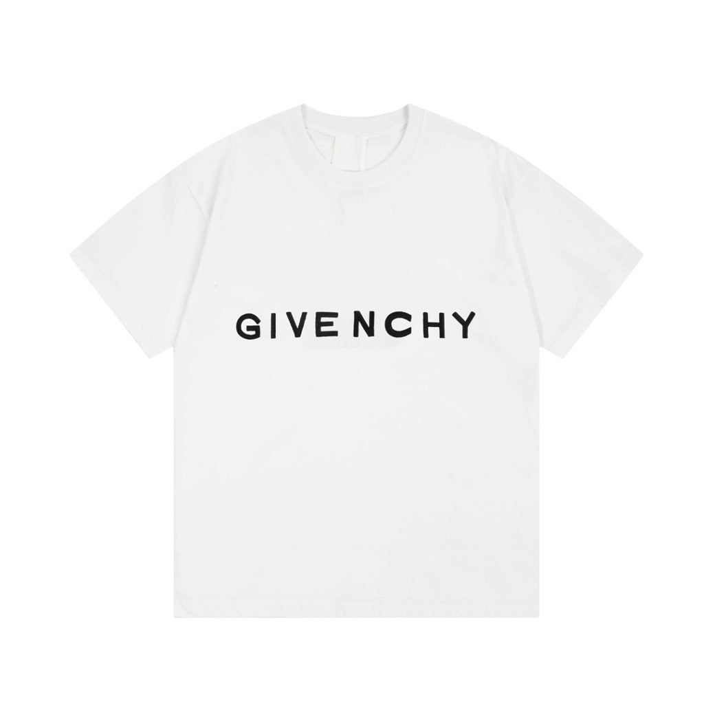 人気ブランド 服GIVENCHY(ジバンシィ)メンズTシャツアウトレット