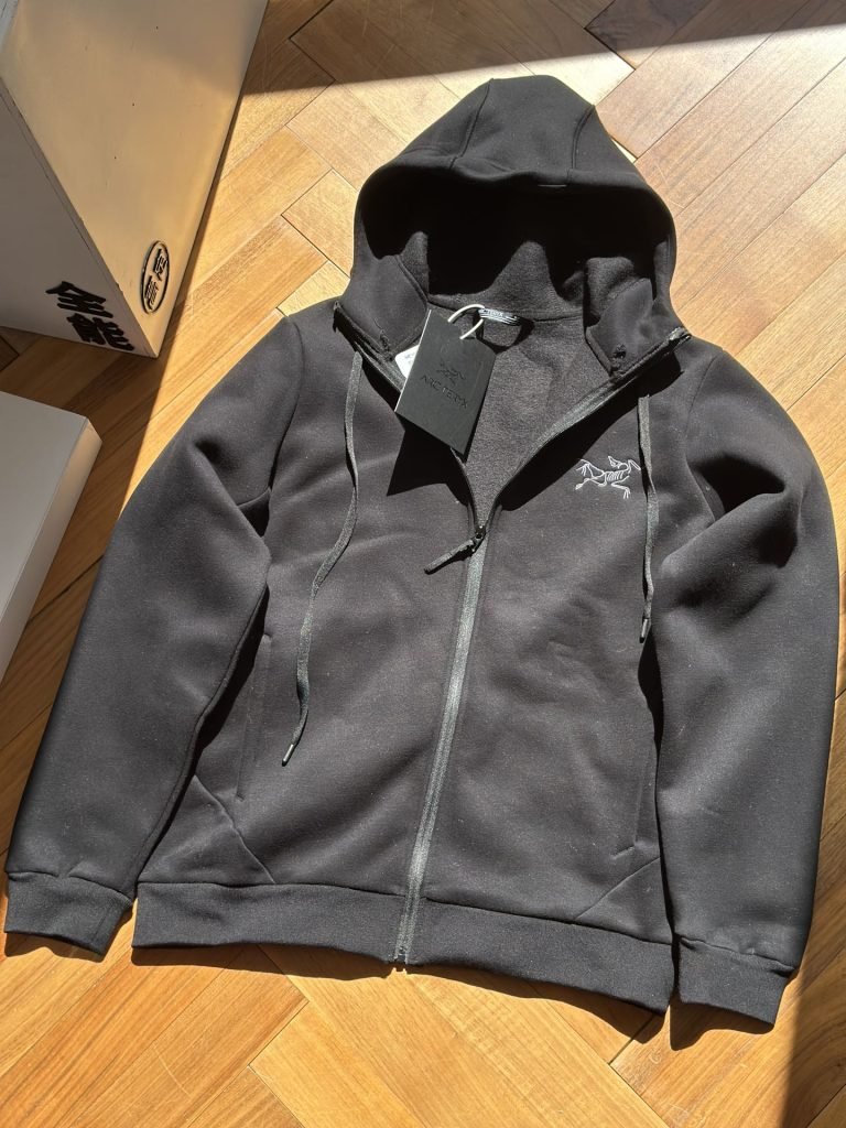 秋冬新作arcteryx(アークテリクス)人気ブランド 服 アウター安い