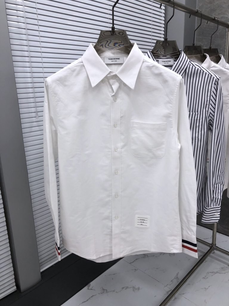 thom browne（トム ブラウン）販売店舗アウトレット白シャツ