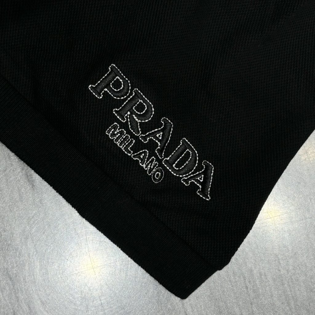  PRADA(プラダ )偽物ロシャツ 半袖 メンズ 男性 クラシックフィット激安通販