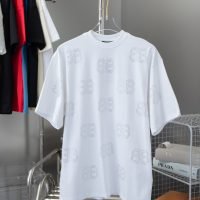 BALENCIAGA(バレンシアガ)2024新作プリント半袖Tシャツn級品