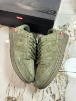 Supreme x Nike SB Dunk Low Retro コラボロートップスポーツシューズグリーン