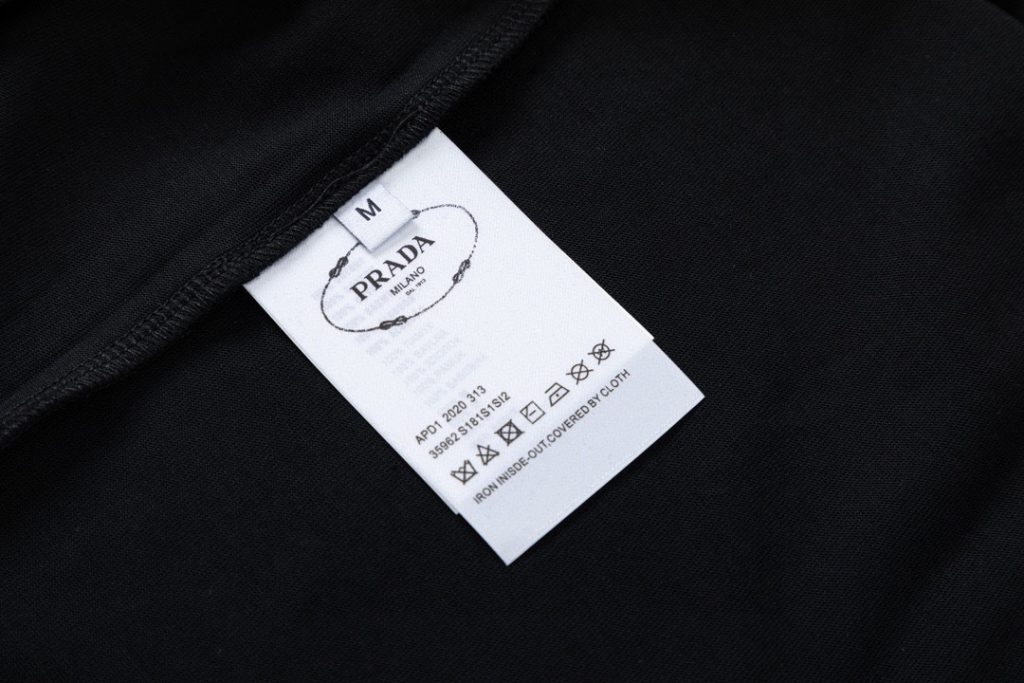 PRADA (プラ ダ)2024新作100コットンアルファベットプリント 男女兼用半袖Tシャツコピー