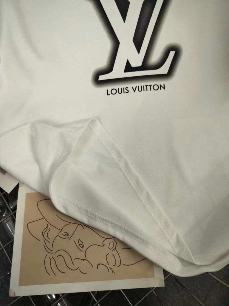 LOUIS VUITTON(ルイヴィトン)2024春夏新作スーパーコピーラウンドネック半袖