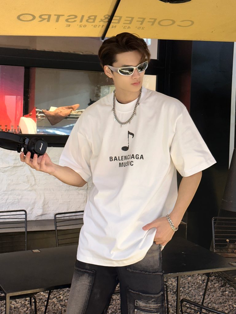 BALENCIAGA(バレンシアガ)音楽祭プリントカップルモデル半袖Tシャツスーパーコピー