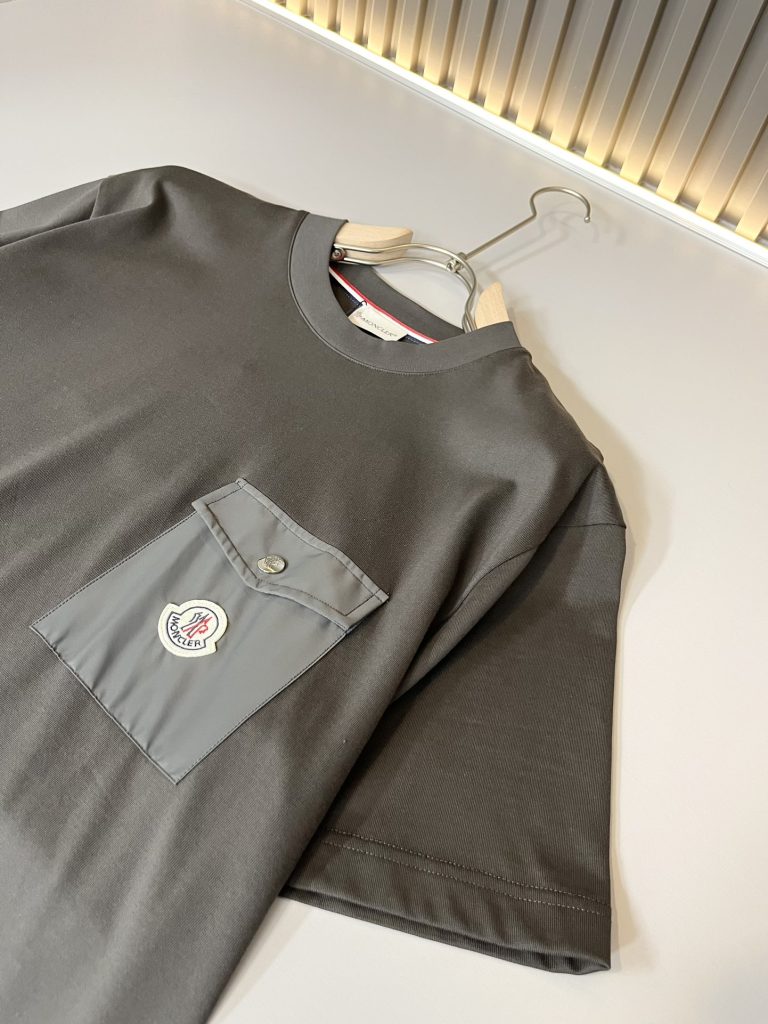 MONCLER(モンクレール)2024春夏男女兼用カップルモデル半袖Tシャツ  n級品