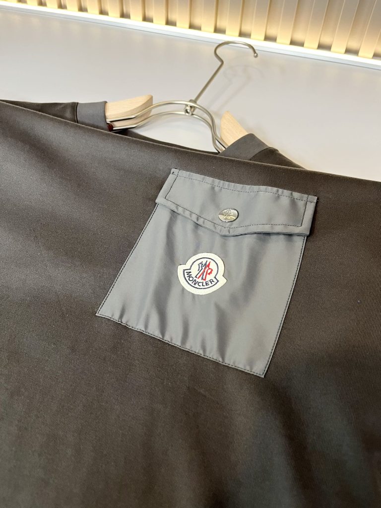 MONCLER(モンクレール)2024春夏男女兼用カップルモデル半袖Tシャツ  n級品