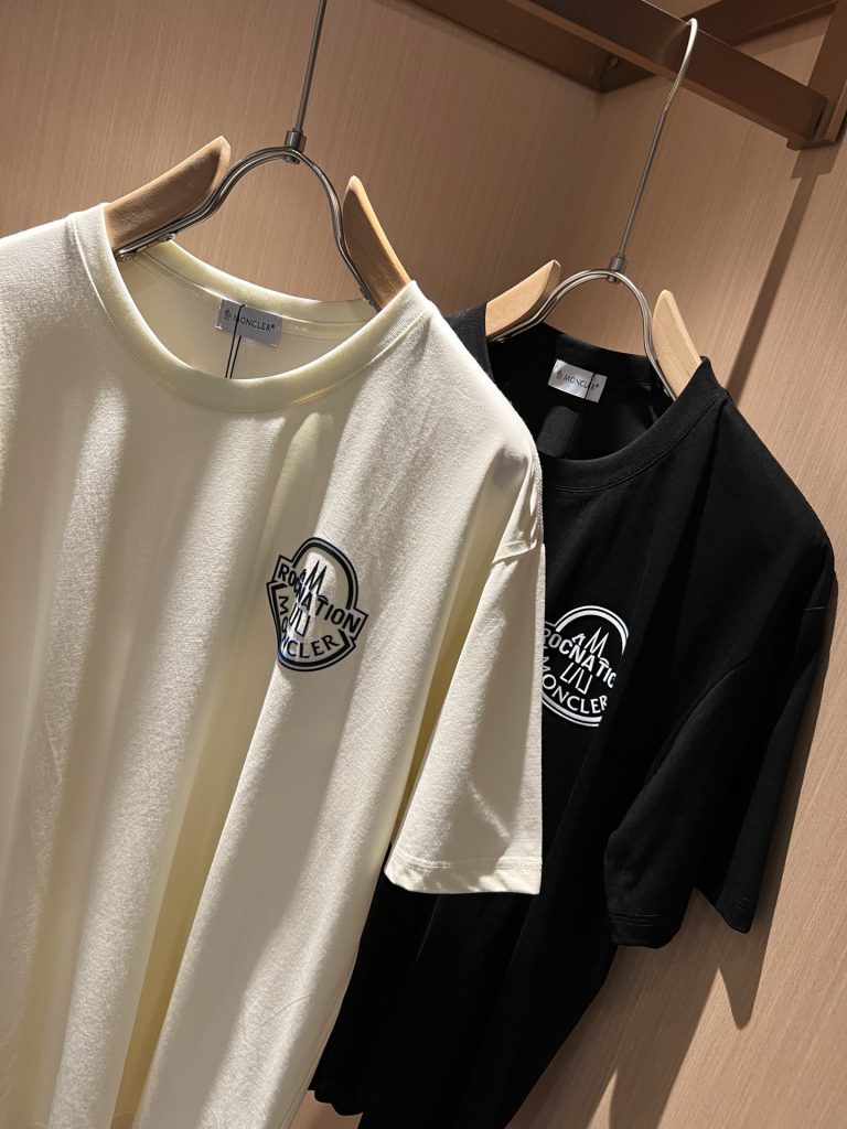 MONCLER(モンクレール)2024春夏新作 カップルモデル半袖Tシャツ スーパーコピー