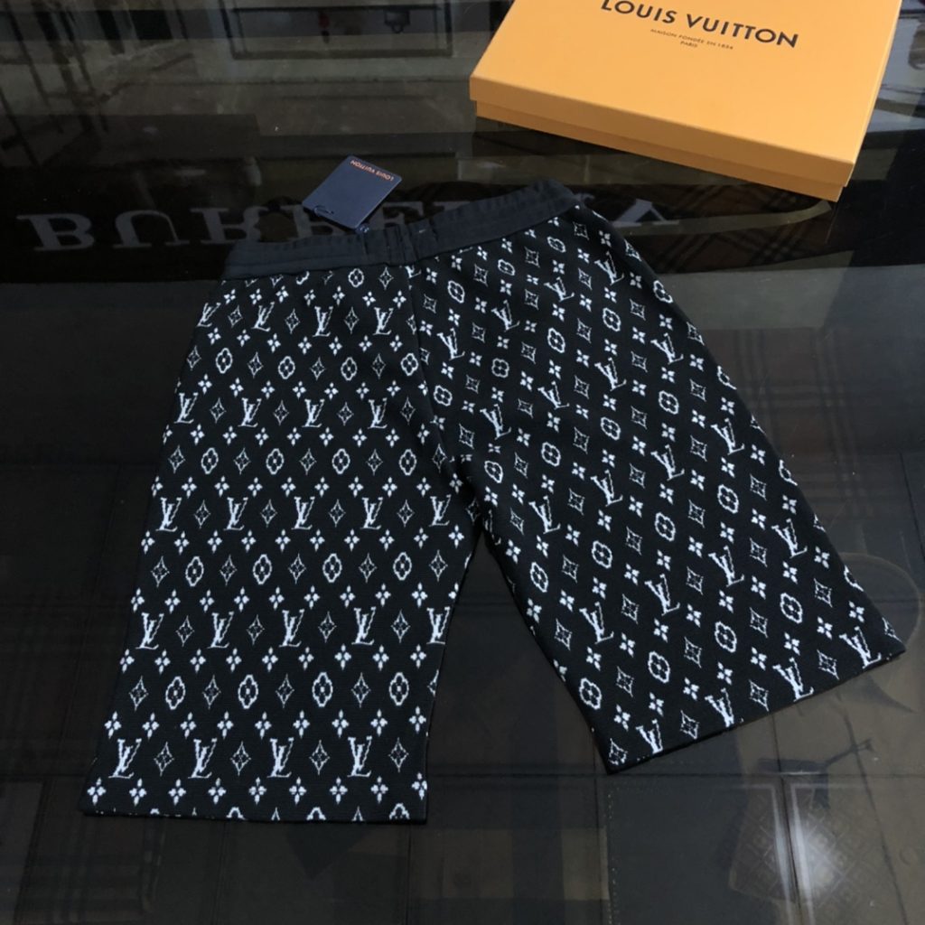 LOUIS VUITTON(ルイヴィトン)グラフィティジャカードカジュアルショートパンツコピー|スーパーコピーn級優良店 3 LOUIS VUITTON(ルイヴィトン)グラフィティジャカードカジュアルショートパンツコピー