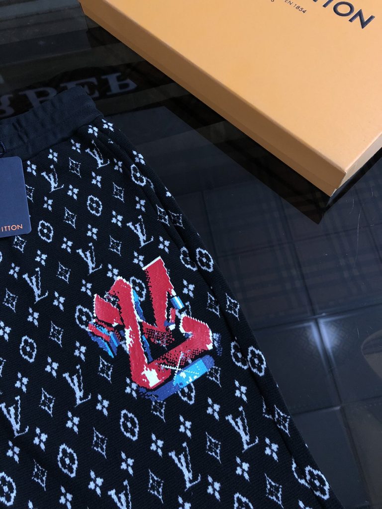 LOUIS VUITTON(ルイヴィトン)グラフィティジャカードカジュアルショートパンツコピー|スーパーコピーn級優良店 6 LOUIS VUITTON(ルイヴィトン)グラフィティジャカードカジュアルショートパンツコピー