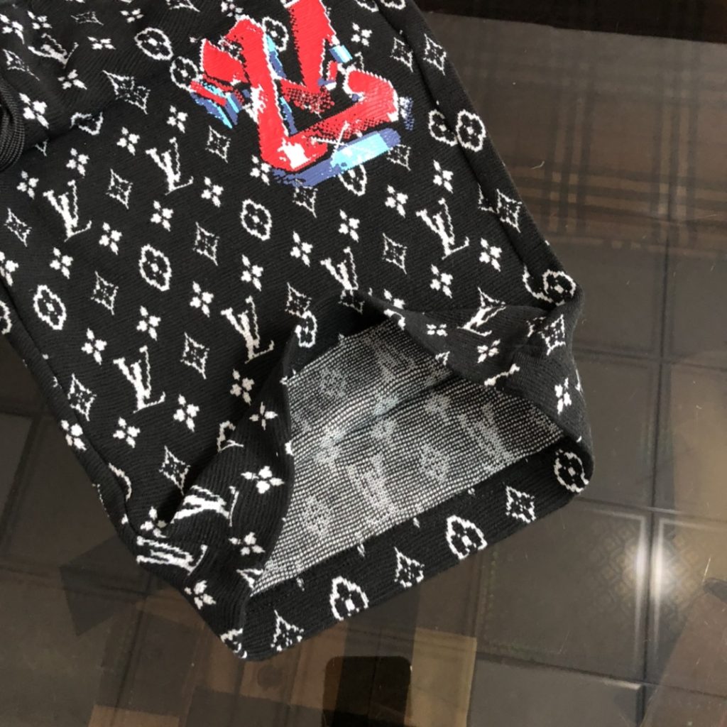 LOUIS VUITTON(ルイヴィトン)グラフィティジャカードカジュアルショートパンツコピー|スーパーコピーn級優良店 7 LOUIS VUITTON(ルイヴィトン)グラフィティジャカードカジュアルショートパンツコピー