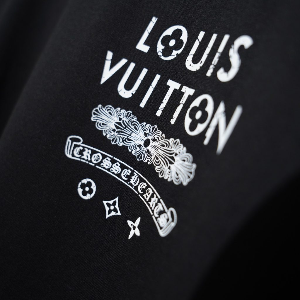 LOUIS VUITTON(ルイヴィトン)2024春夏新作おしゃれで新鮮なアルファベットプリント半袖Tシャツn級品