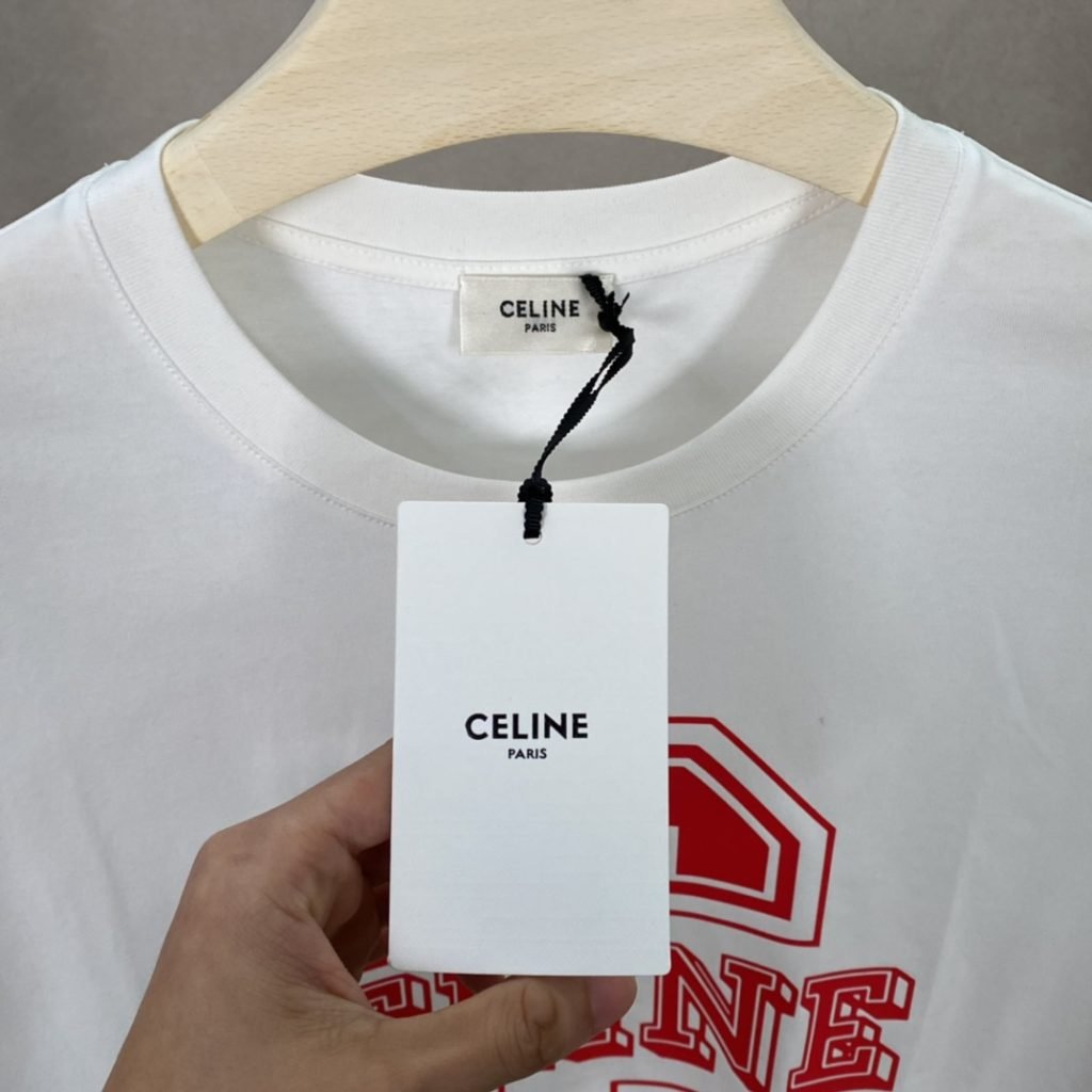 CELINE(セリーヌ)3Dアルファベットプリントラウンドネック半袖コピー