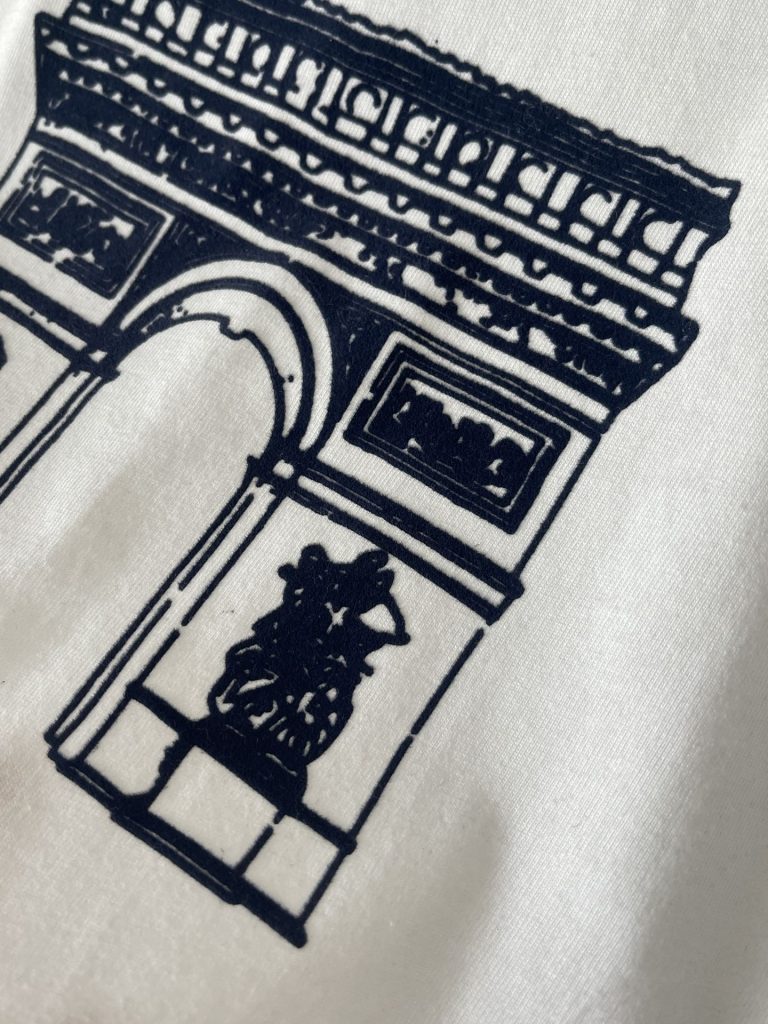 CELINE(セリーヌ)2024春夏新作コントラストカラーの万能半袖Tシャツコピー|スーパーコピーn級優良店 6 CELINE(セリーヌ)2024春夏新作コントラストカラーの万能半袖Tシャツコピー