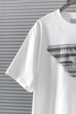 PRADA(プラダ )2024春偽物ラウンドネック半袖Tシャツ 男女兼用激安通販