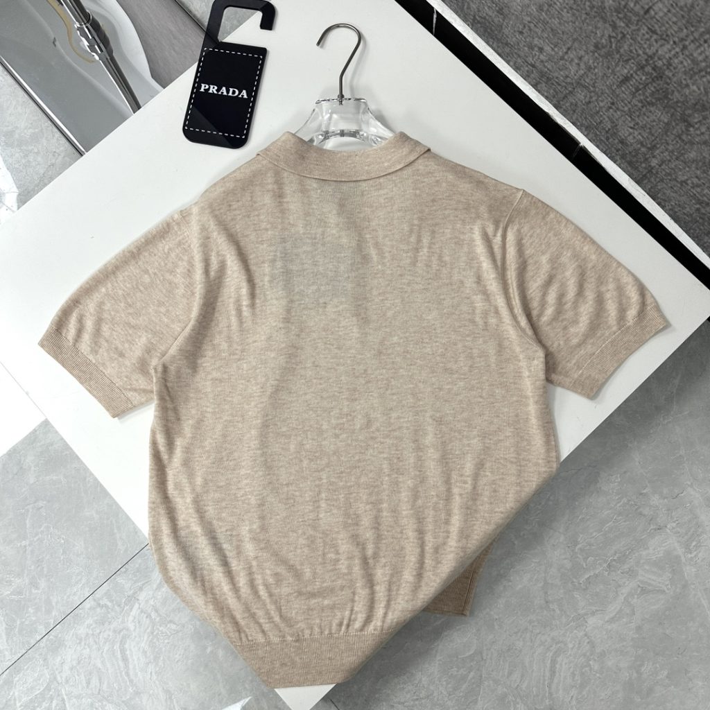 PRADA(プラダ )2024春夏新款刺繍アルファベットロゲウールラペル半袖ポロシャツn級品