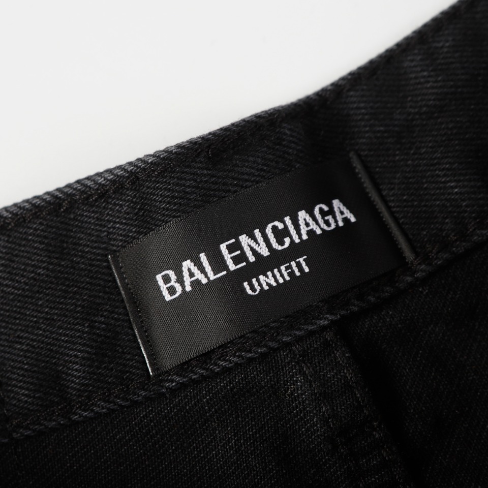 BALENCIAGA(バレンシアガ)2024新作人気のブラックデニムショートパンツn級品