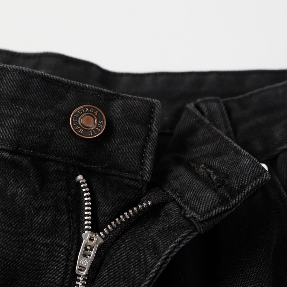 BALENCIAGA(バレンシアガ)2024新作人気のブラックデニムショートパンツn級品