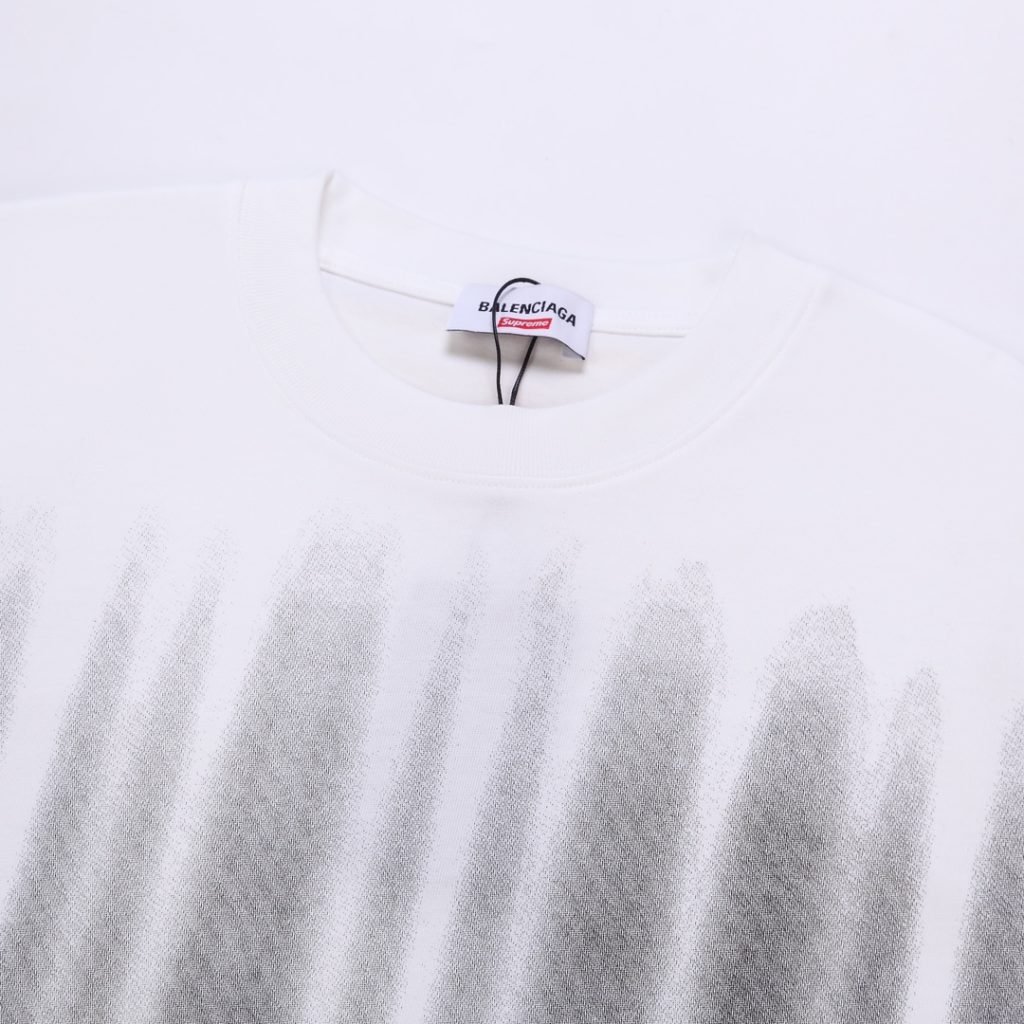 BALENCIAGA(バレンシアガ)xSUPREMEコラボシリーズ100%コットン 半袖Tシャツコピー
