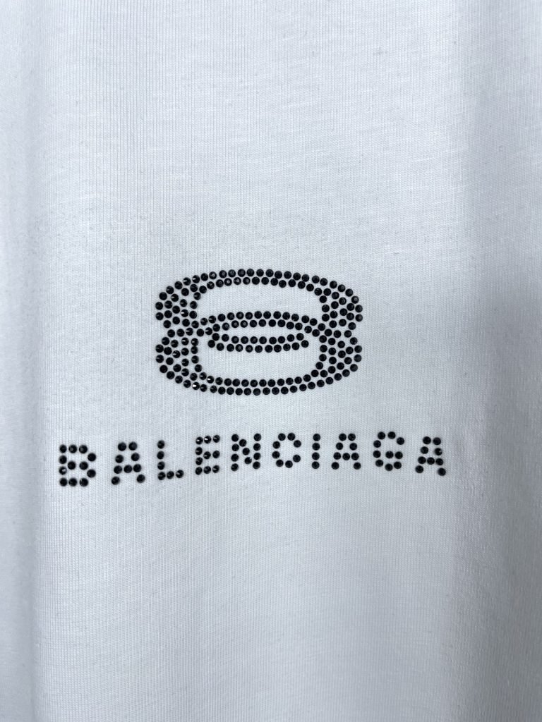 BALENCIAGA(バレンシアガ)偽物 100%コットン柔らかくて快適半袖Tシャツ男女兼用激安通販  