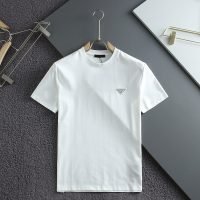 PRADA(プラダ)2024新作トライアングルの章半袖Tシャツスーパーコピー