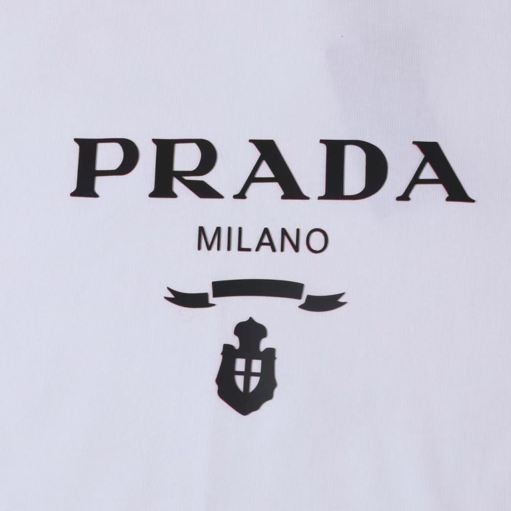 PRADA(プラダ)2024新作アルファベットプリント100%コットンラウンドネック半袖コピー