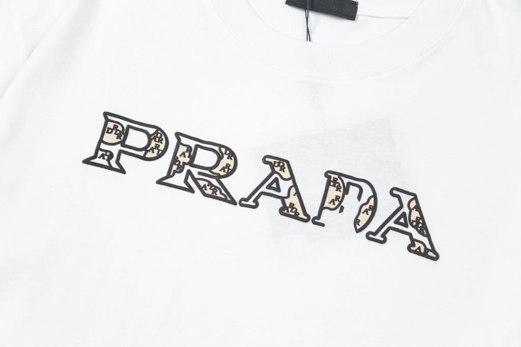 PRADA(プラダ)2024春夏新作アルファベットプリント ラウンドネック半袖Tシャツ