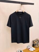 PRADA(プラダ)春夏新作三角カスタム生地マーク半袖Tシャツn級品