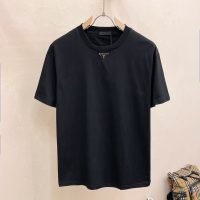 PRADA(プラダ)春夏新作三角カスタム生地マーク半袖Tシャツn級品