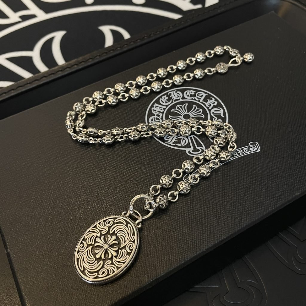 Chrome Hearts（クロムハーツ） スーパーコピー 唐草モチーフオーバルネックレス