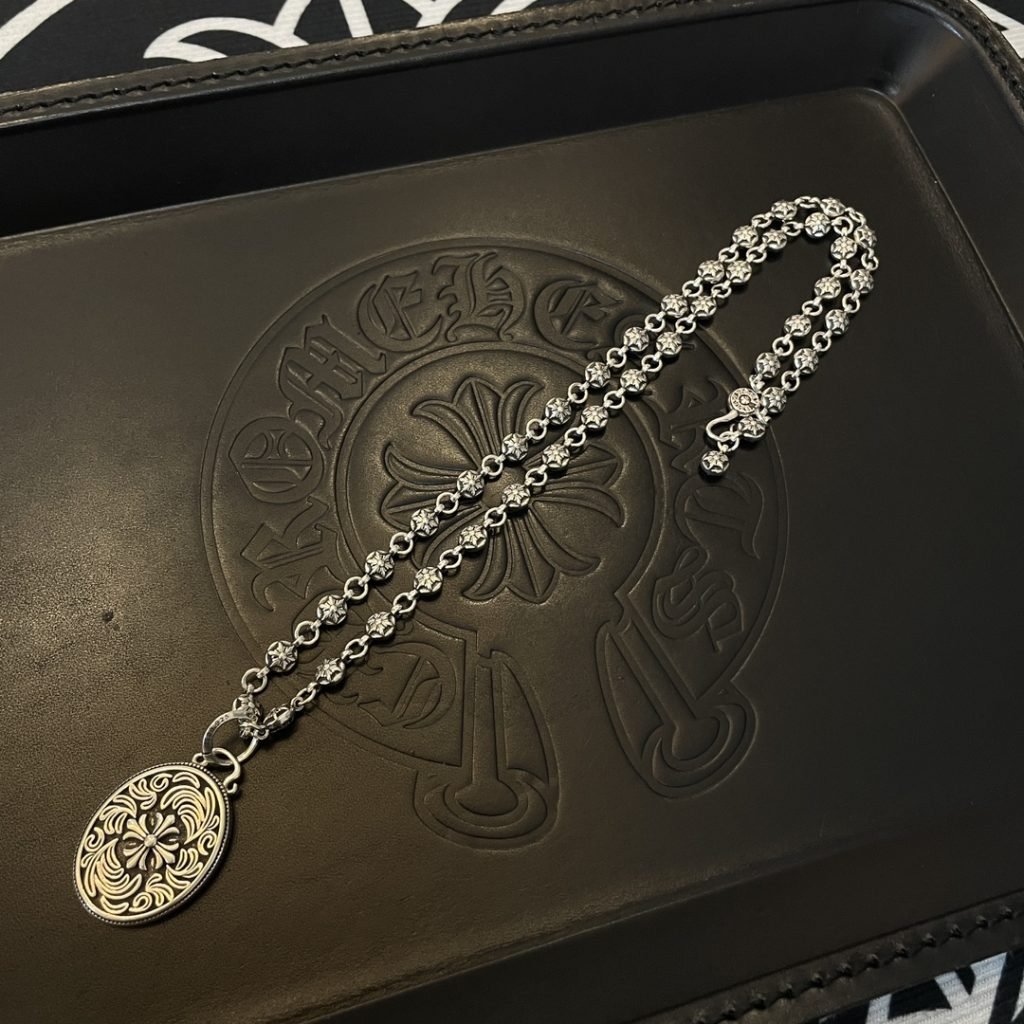 Chrome Hearts（クロムハーツ）   スーパーコピー  唐草モチーフオーバルネックレス