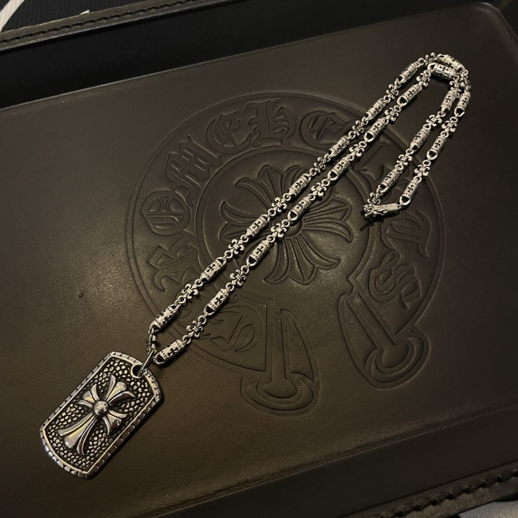 Chrome Hearts(クロムハーツ) コピー シールドクロスチャームネックレス