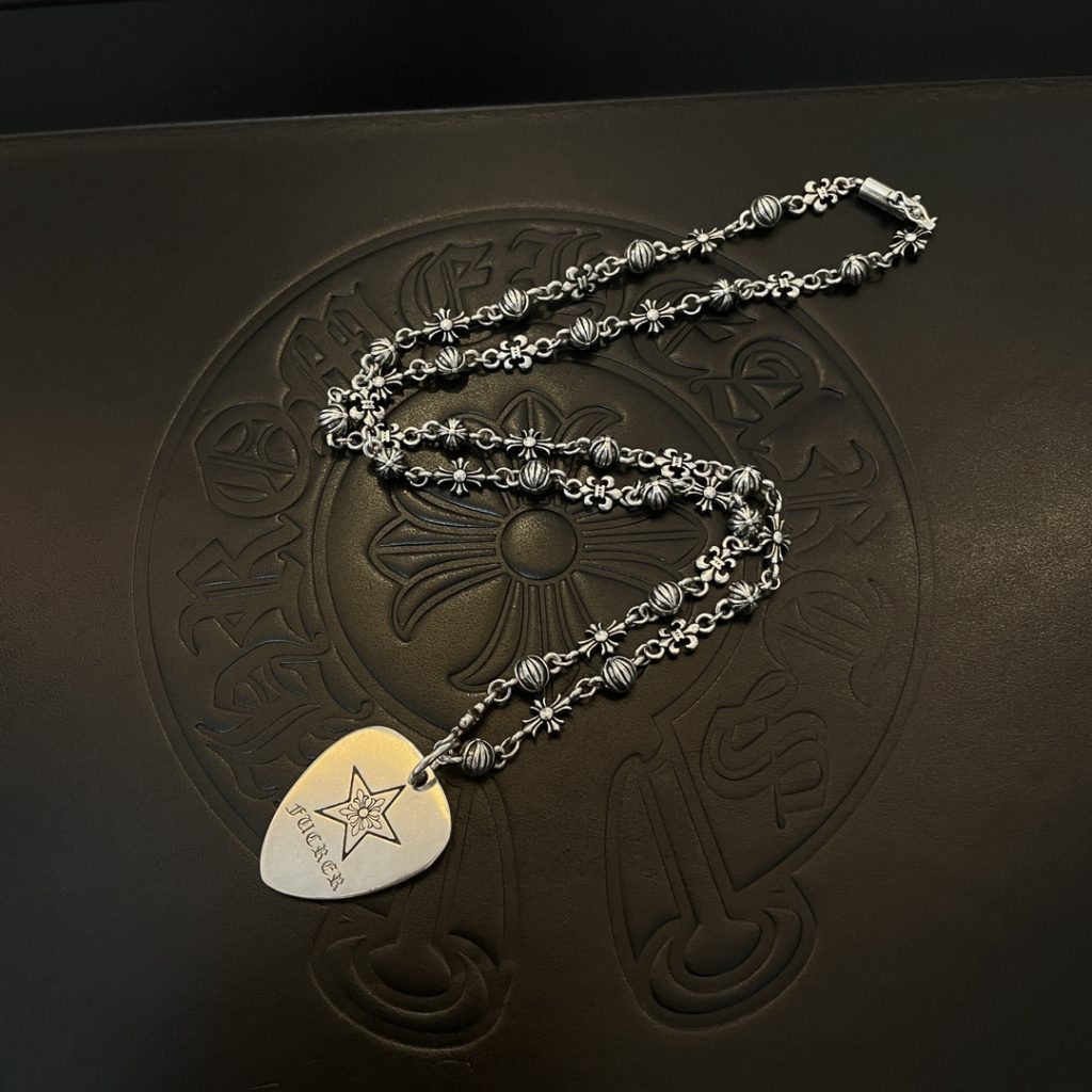 Chrome Hearts（クロムハーツ） スーパーコピー   馬蹄ハート形ペンダントネックレス