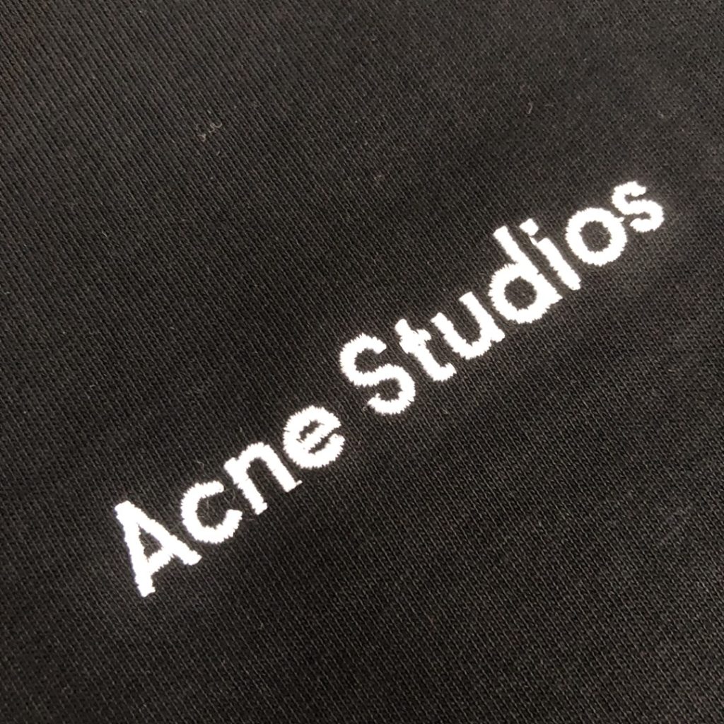 Acne Studios(アクネ ストゥディオズ)春夏新作n級品芸能人シンプルなｌｏｇｅは半袖Ｔシャツを刺繍します