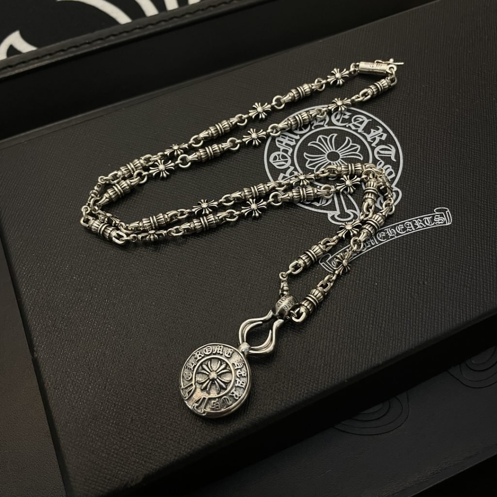 Chrome Hearts（クロムハーツ） スーパーコピー 定番横身ネックレス盾ペンダント