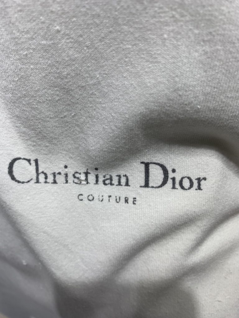 DIOR(ディオール) 芸能人 n級品 プリント破れ穴オシャレカジュアルTシャツ