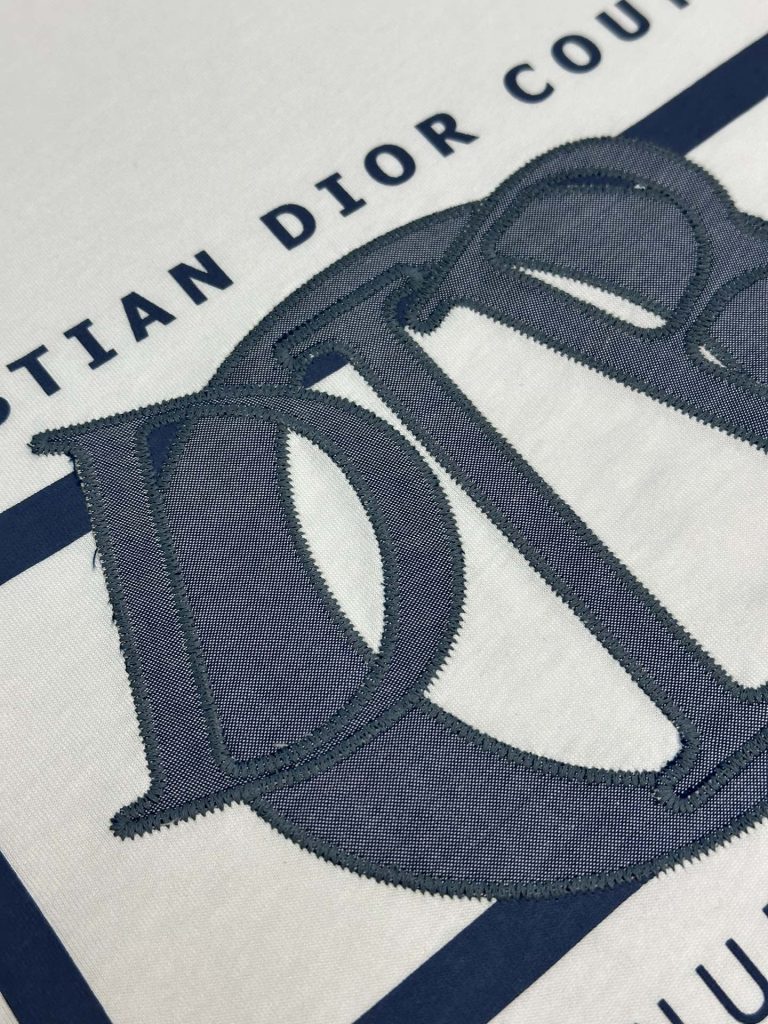 Dior(ディオール)  コピー オシャレなロゴ刺繍半袖 激安通販