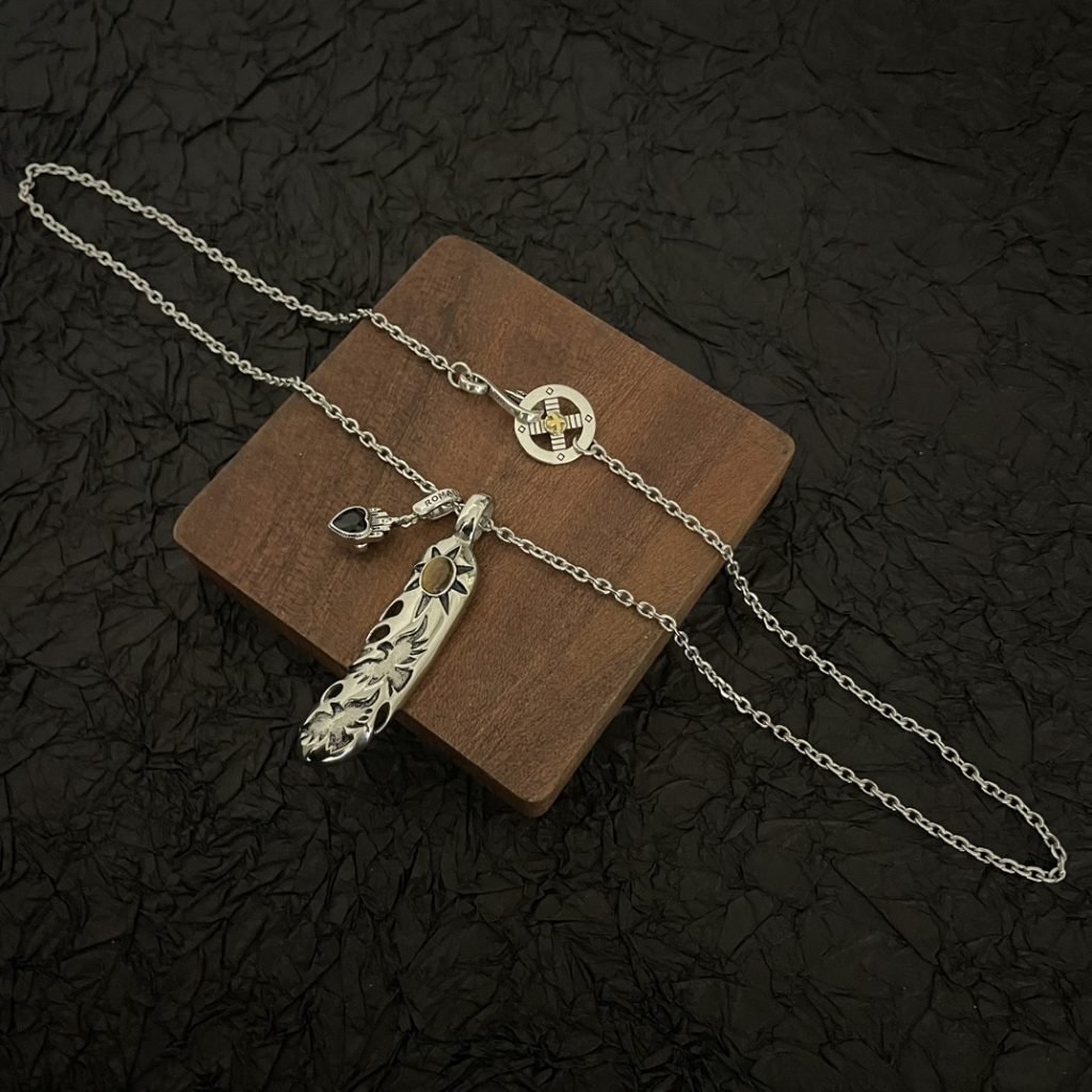 Goro’s（ゴローズ）高橋吾郎 n級品 トレンドシルバーアクセサリーフェザーペンダントネックレス 通販