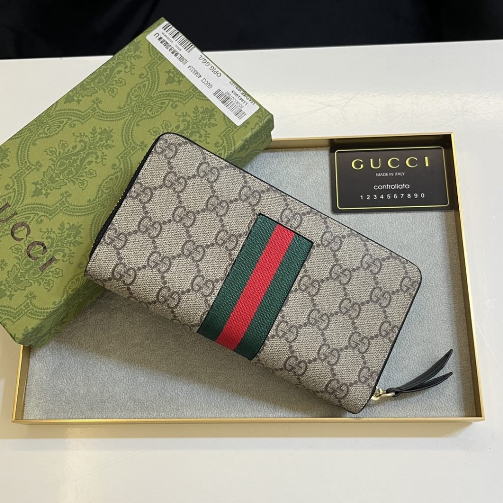 GUCCI (グッチ)  芸能人 n級品 オシャレメンズ全ファスナー財布 激安通販