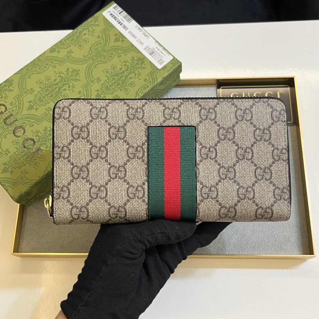 GUCCI (グッチ)  芸能人 n級品 オシャレメンズ全ファスナー財布 激安通販