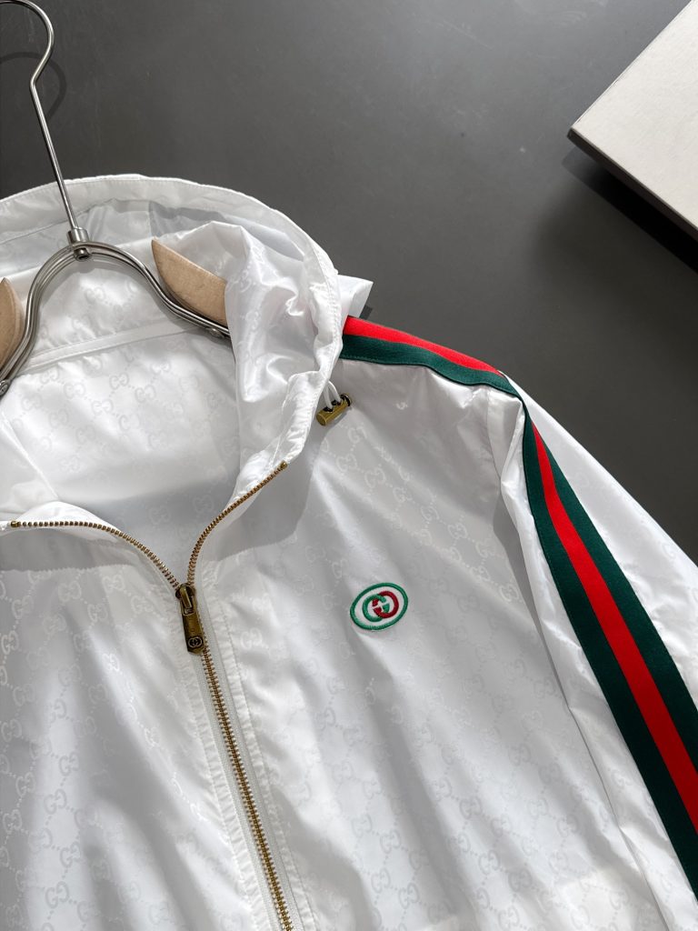 GUCCI(グッチ) 偽物 芸能人 定番専門店カジュアルファッション薄手日焼け止めジャケットコート