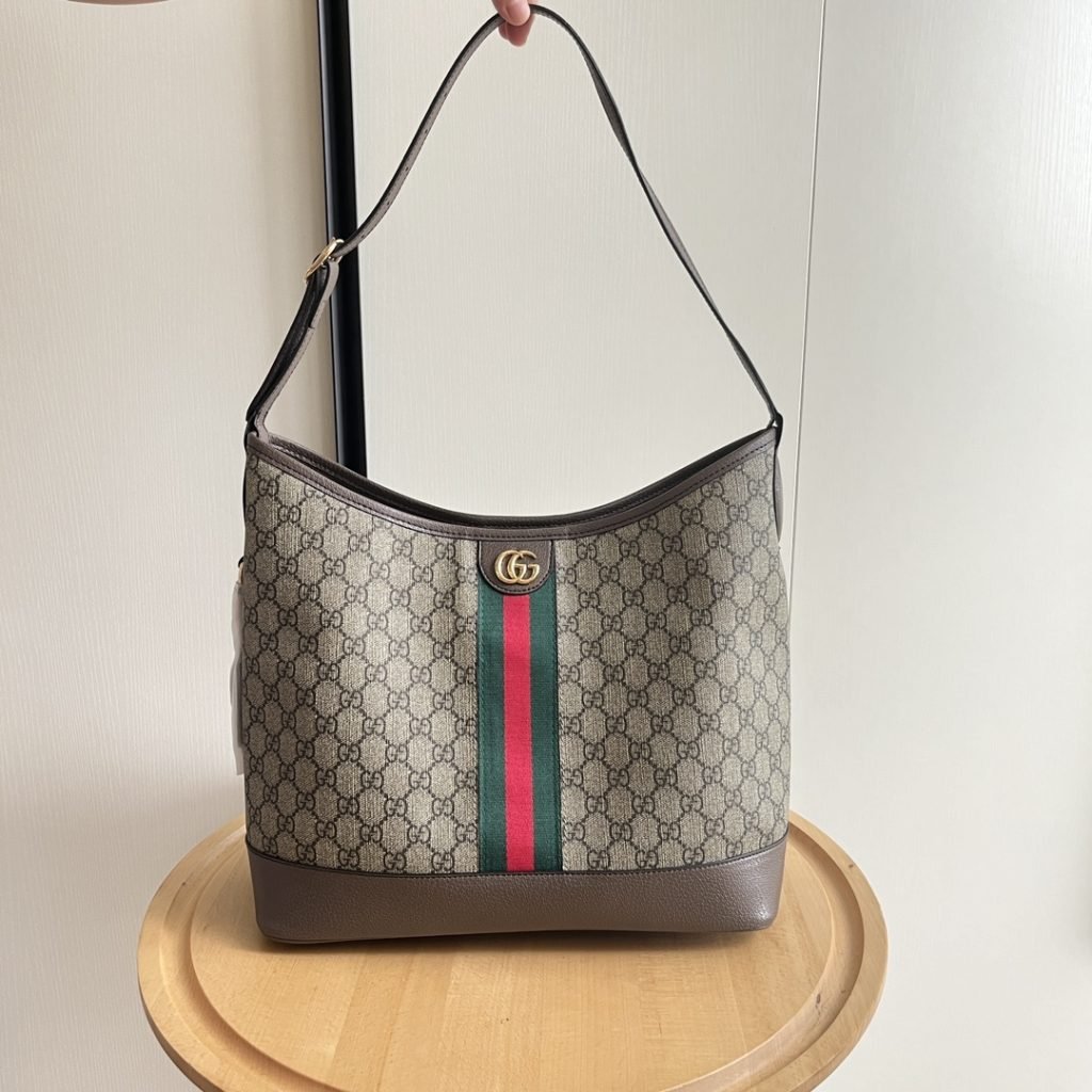 GUCCI (グッチ) Ophidia hobo スーパーコピー ファッショナブルでカジュアルな脇バッグ