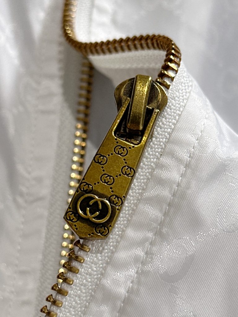 GUCCI(グッチ) 偽物 芸能人 定番専門店カジュアルファッション薄手日焼け止めジャケットコート