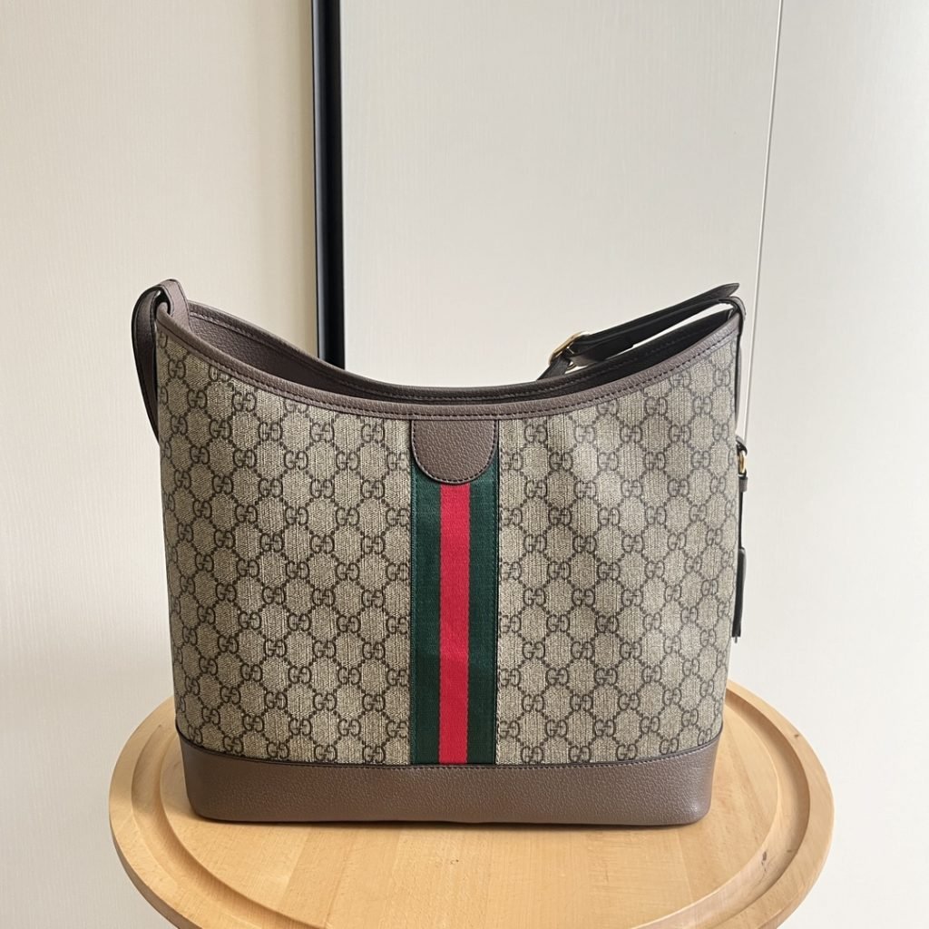 GUCCI (グッチ) Ophidia hobo スーパーコピー ファッショナブルでカジュアルな脇バッグ