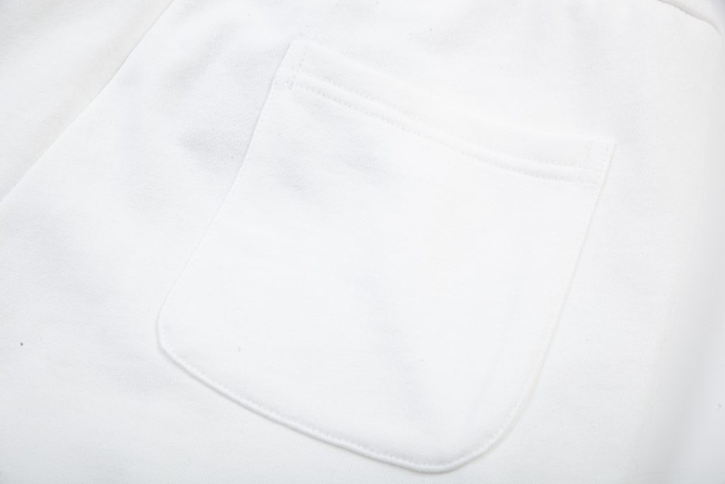 PRADA(プラダ)夏新作コピーはラベルアルファベットｌｏｇｏのレジャーの半ズボンを印刷することを噴かせます通販