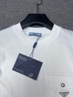 PRADA(プラダ) コピー 2024定番夏タイプラウンドネックシンプルスタイル半袖Tシャツ