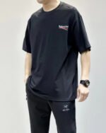 BALENCIAGA(バレンシアガ)偽物定番 コーラ波プリントラウンドネック半袖Tシャツ激安通販