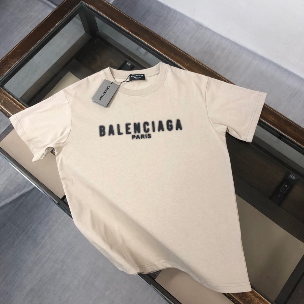 BALENCIAGA(バレンシアガ)2024春夏新作 コピー プリント カップルモデル半袖Tシャツ