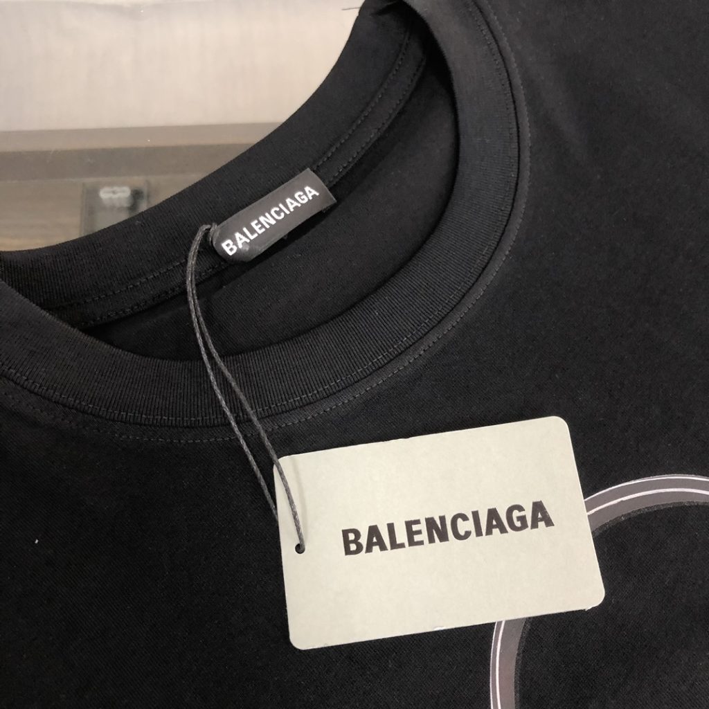 BALENCIAGA(バレンシアガ)2024春夏新作 n級品 プリント カップルモデル半袖Tシャツ