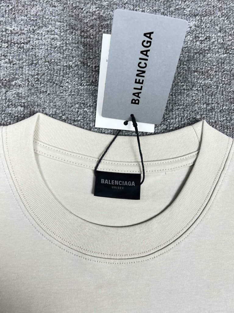 BALENCIAGA(バレンシアガ)春新作 n級品 アルファベットプリントラウンドネック半袖Tシャツ 